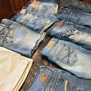 Shorts and jeans lot!Sizes 0-2 brands Vanity,American Eagle, Levi's, true